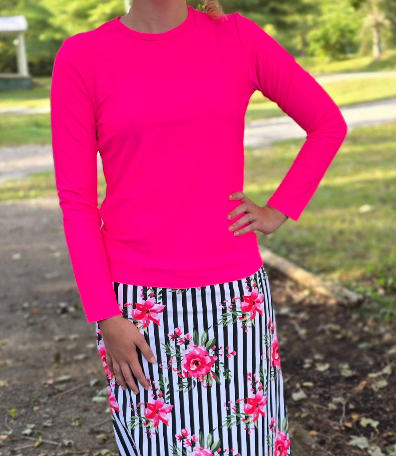 Women's Neon Pink Athletic Tops