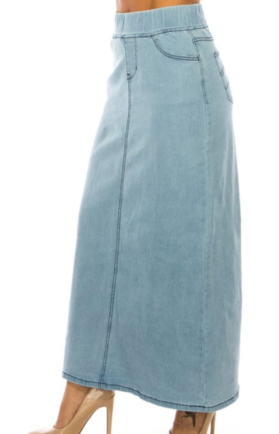 Ladies Light Wash Elastic Waist Denim Skirt